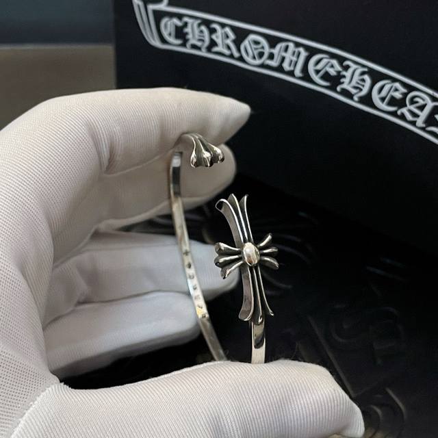 Counter quality Chrome Hearts Chrome Hearts classic retro cross open bracelet w