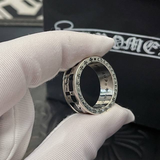 Counter quality Chrome Hearts Chrome Hearts classic retro cross flower ring wit