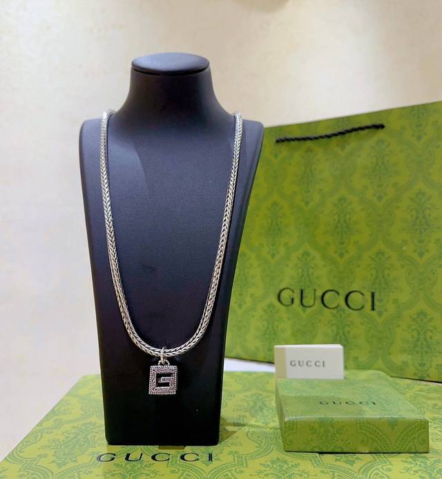 New product release The latest Gucci necklace chain is of a higher grade The sam