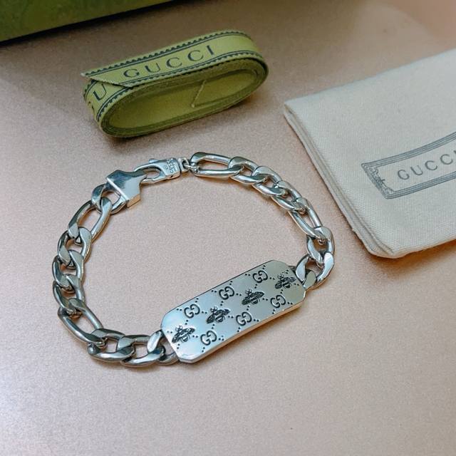 Gucci bracelets for men and women, the latest chain with a higher grade, the sa