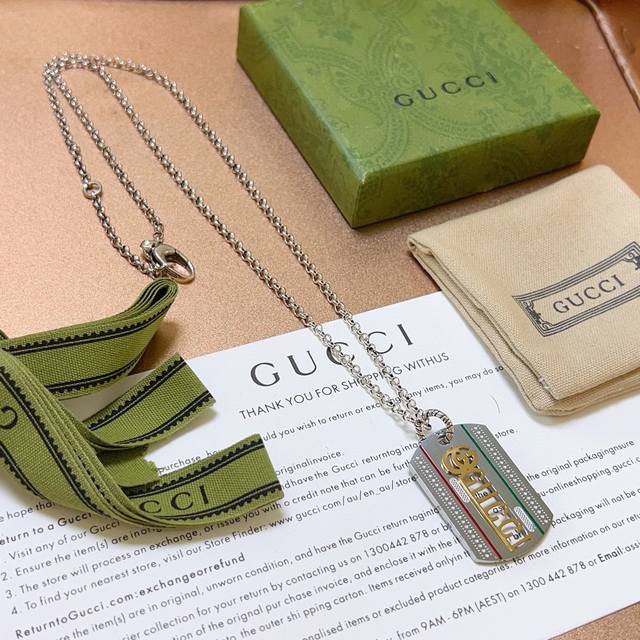 New product release. The latest model of the handsome Gucci necklace. The chain