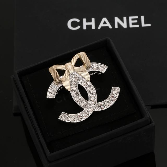 Xiaoxiang brooch hot-selling model is hot and new Synchronous counter exclusive