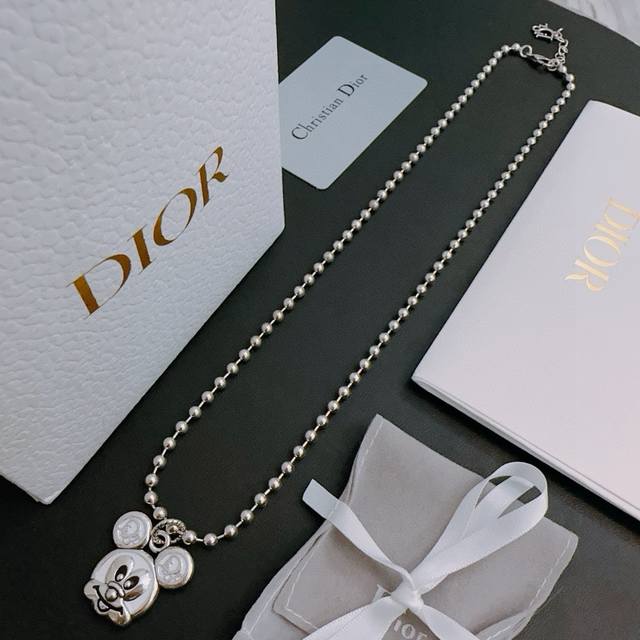 Dior new Dior necklace original goods counter new model open mold retro fashion