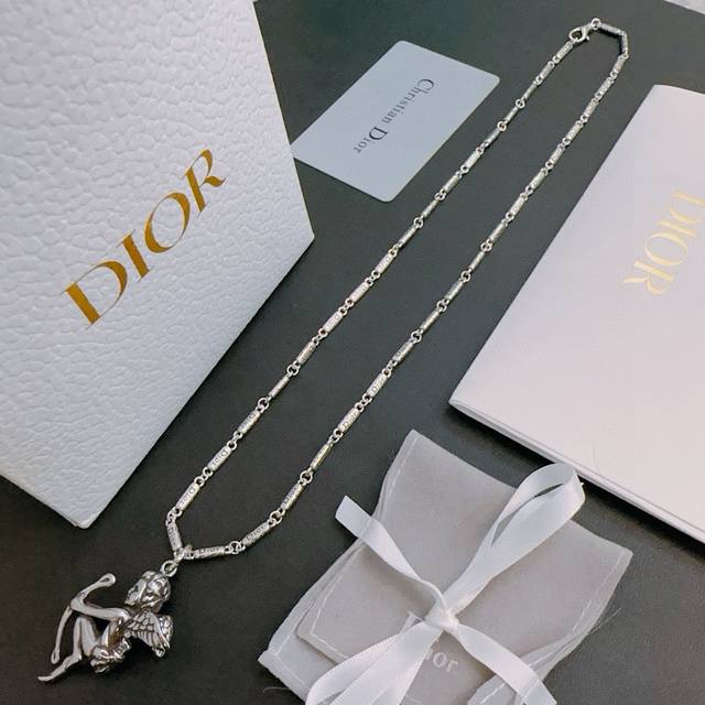 Dior new Dior necklace original goods counter new model open mold retro fashion