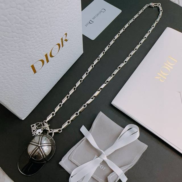Dior new Dior necklace original goods counter new model open mold retro fashion