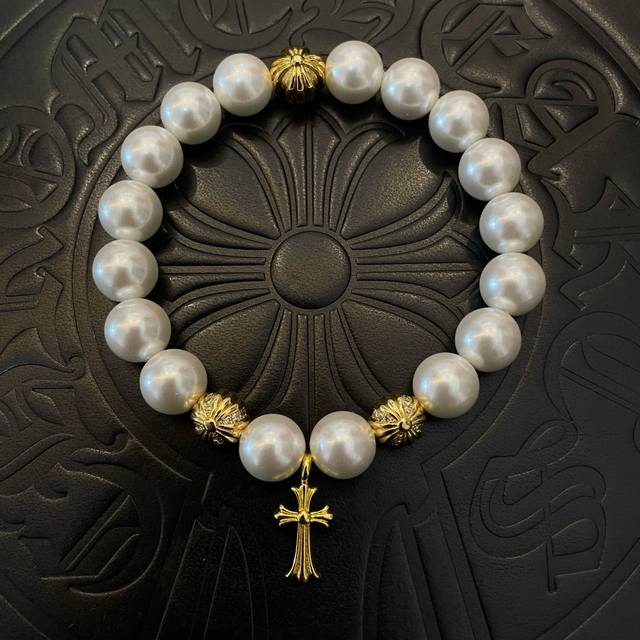 New counter quality Chrome Hearts Chrome Hearts retro pearl cross bracelets wit