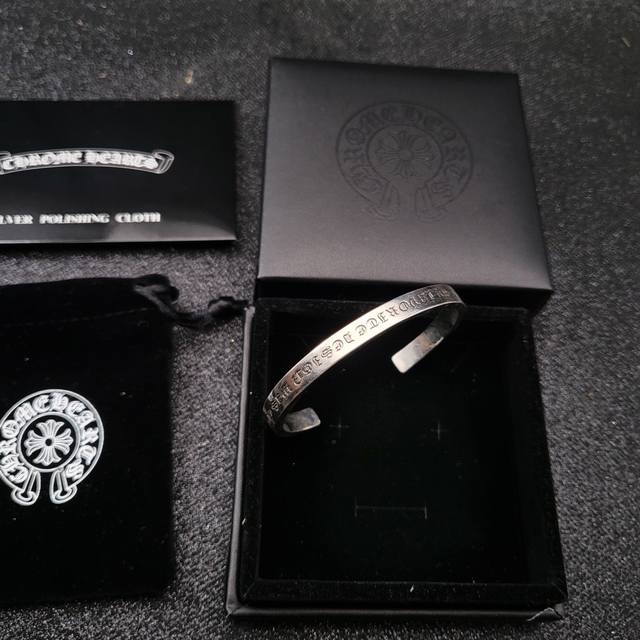 Chrome Hearts counter hot item Factory direct selling price Original one-to-one