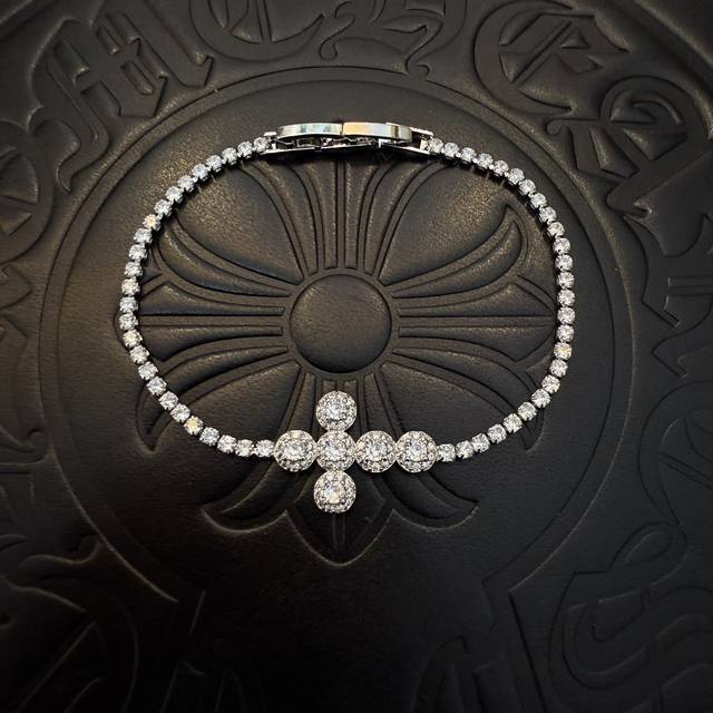 New counter quality Chrome Hearts classic diamond cross flower bracelet with co
