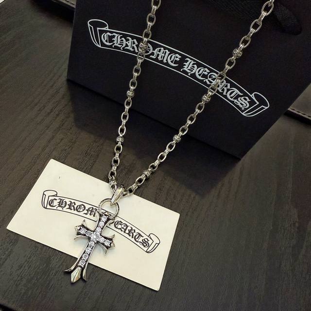 New counter quality Chrome Hearts classic retro cross flower ball necklace with
