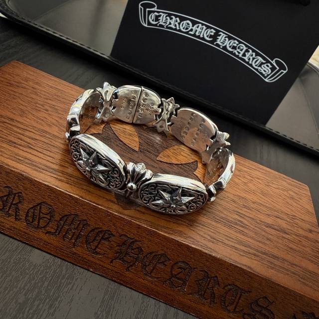 New counter quality Chrome Hearts classic retro six-star bracelet with concave