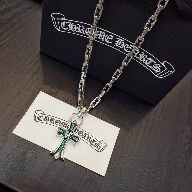 New counter quality Chrome Hearts Chrome Hearts classic retro letter buckle nec