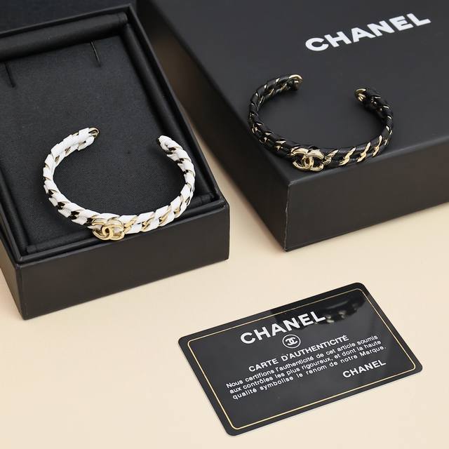 Chanel The collision of lambskin bracelet chain and lambskin, Don't be too beaut