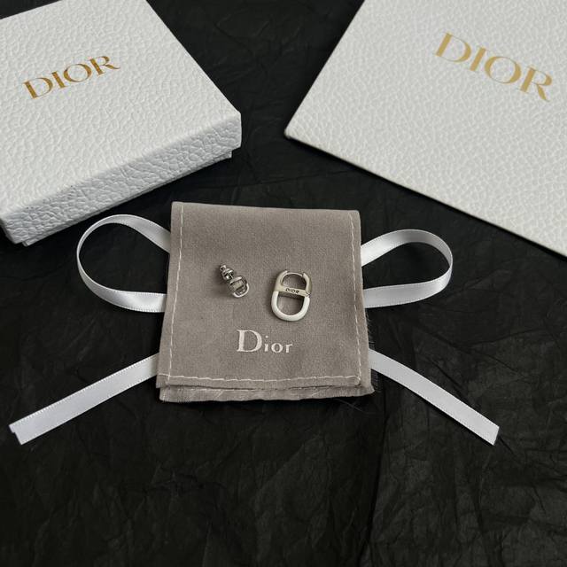 Dior Dior second-hand earrings counters are all new and selected original brass