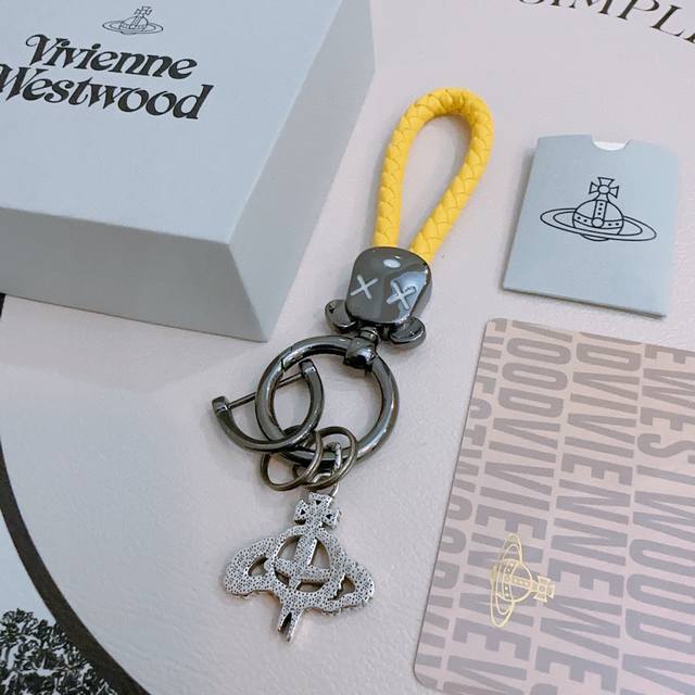 New product release Queen Mother's key chain bag buckle earphone case latest bag