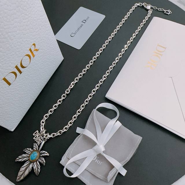 Dior new Dior necklace original goods counter new model open mold retro fashion