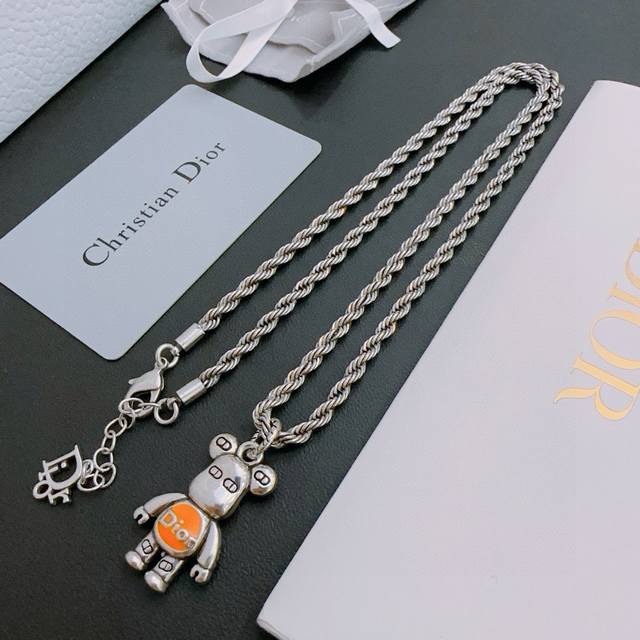 Dior new Dior necklace original goods counter new model open mold retro fashion