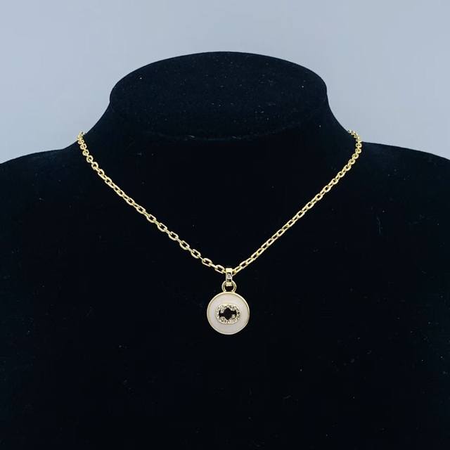 G Home Classic Necklace Double G Letter Retro Necklace Female Brass 2025 New Nec