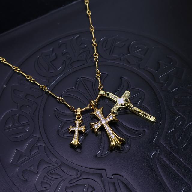 Hot item recommendation: Chrome Hearts necklace, brooch chain is so cool. The la