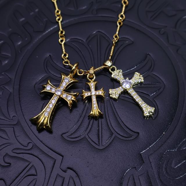 Hot item recommendation: Chrome Hearts necklace, brooch chain is so cool. The la