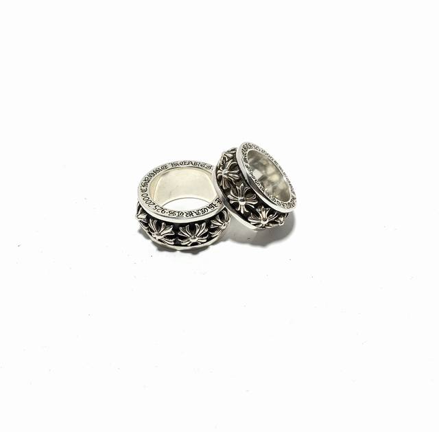 Genuine Chrome Hearts ring. World-destroying version of the large rotating cros