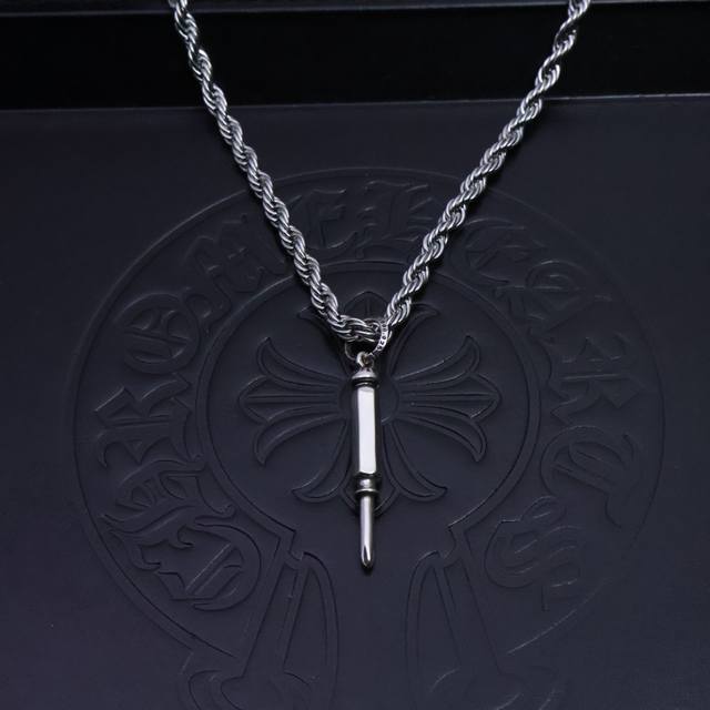 Fashionable and versatile clothes] Chrome Hearts necklace, twisted chain is so c