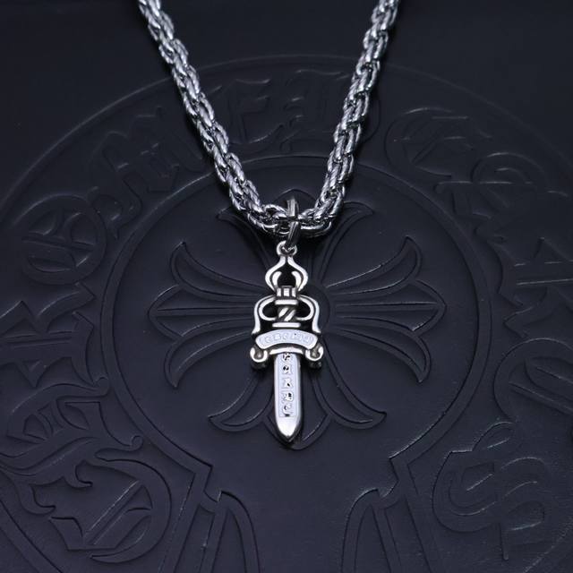Fashionable and versatile clothes] Chrome Hearts necklace, twisted chain is so c