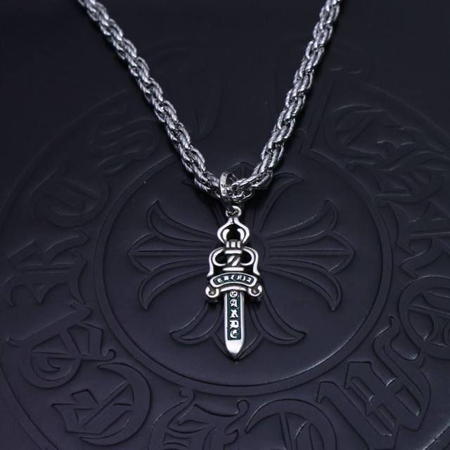 2025 Classic hot item] Chrome Hearts necklace, twisted chain is so cool. Chrome