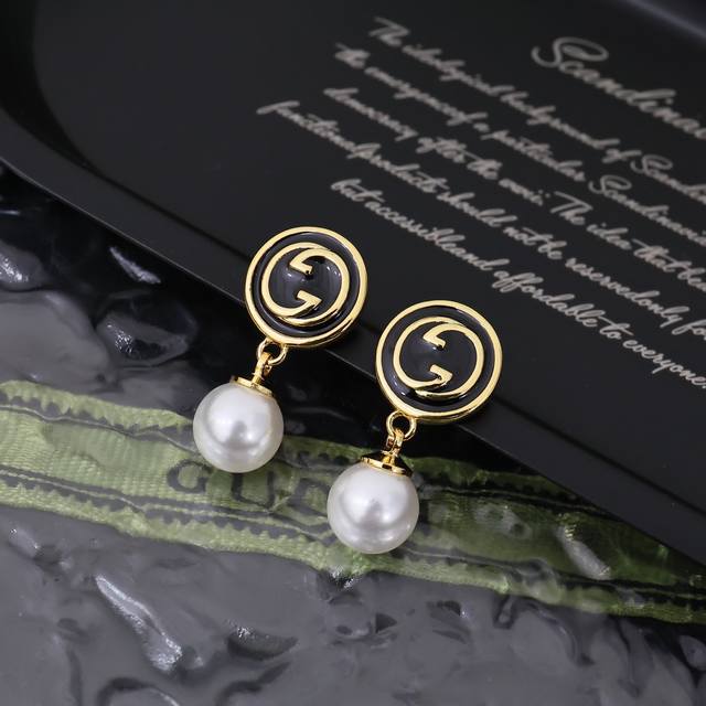 Internet celebrity pearl G home earrings female light luxury gold earrings 02 4