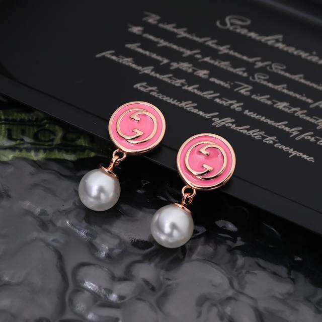 Internet celebrity pearl G home earrings female light luxury gold earrings 02 4