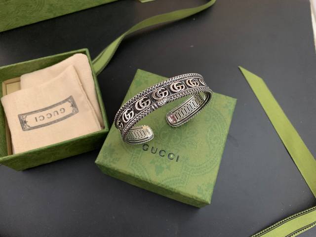 Gucci Gucci retro three-dimensional king snake border double G logo open bracele