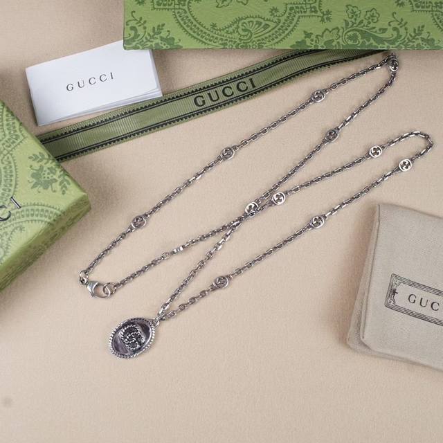 Gucci oval brand double G retro necklace, Xiao Zhan's same style double G twiste