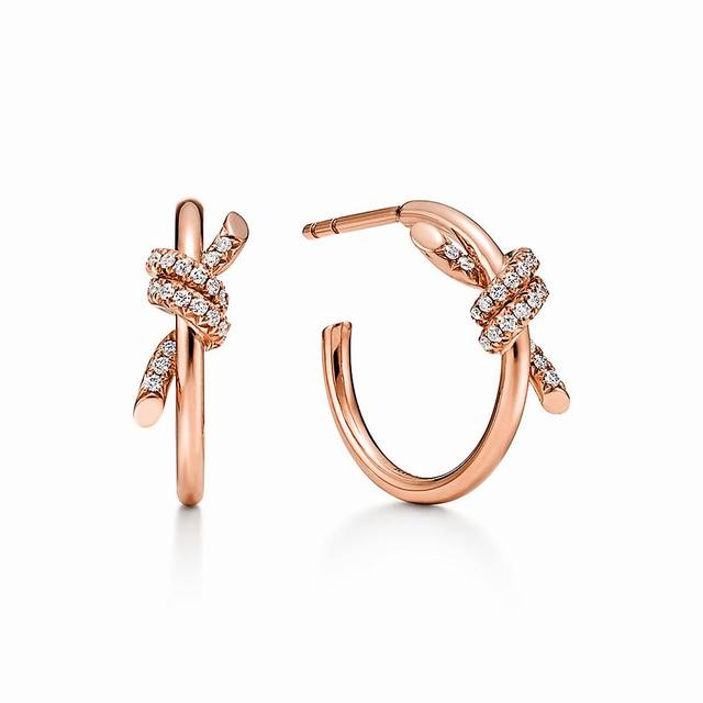 Tifknot knotted earrings diamond hoop earrings are very bright from every angle.