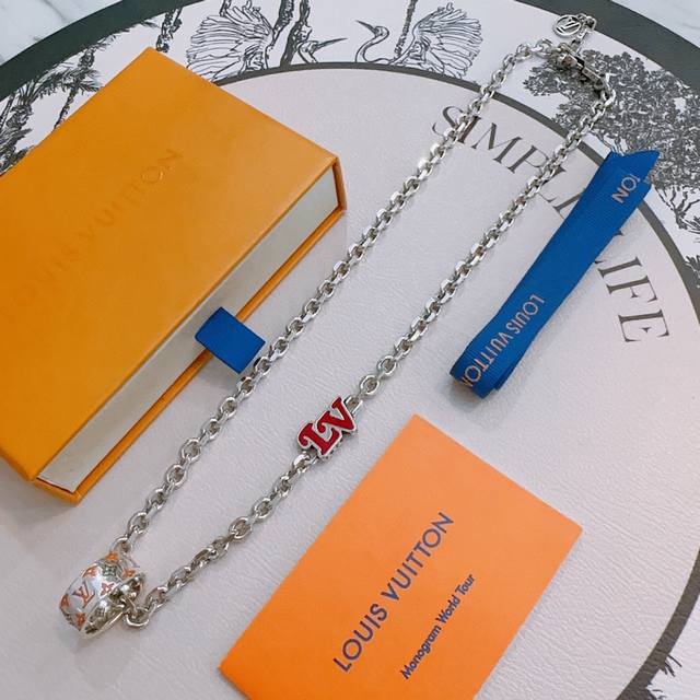 Louis Vuitton Lv necklace original goods, new model from the counter, retro fash