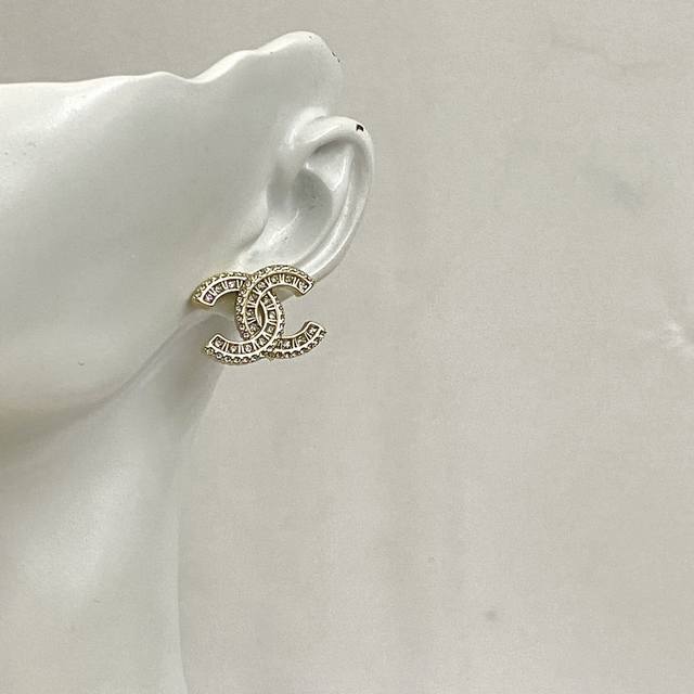 original mold code Ce063 Zp version Chanel earrings hot sale hot new Chan 23 cl