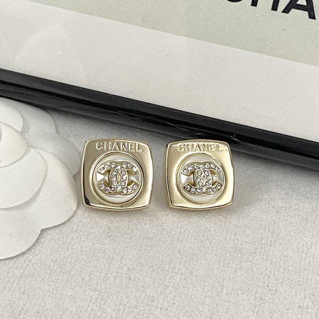 original mold code Ce062 Zp version Chanel earrings hot sale hot new Chan 23 pe