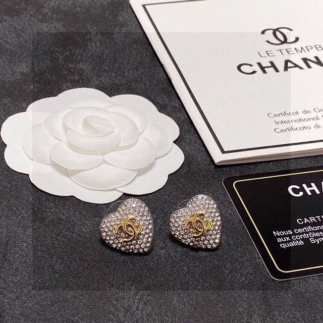 Chanel sparkling new full diamond heart earrings original brass material top qu