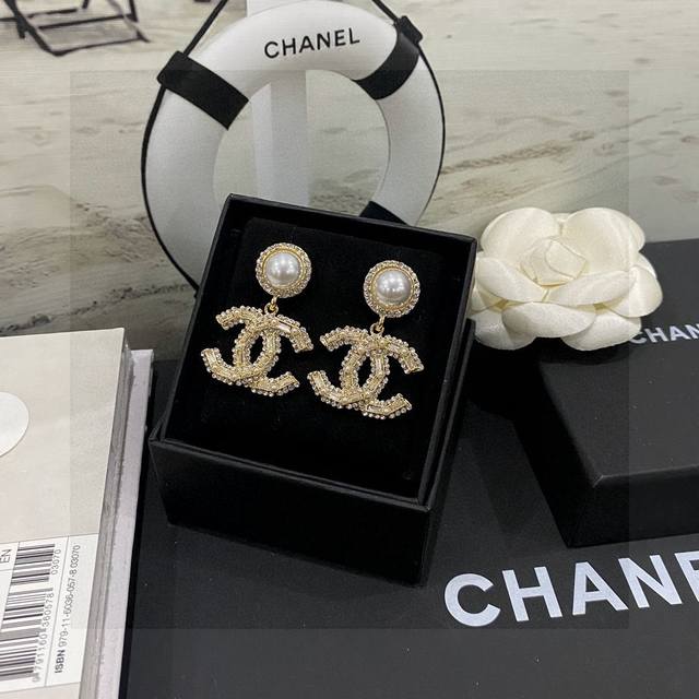 Chanel Small Chanel Square Diamond Letter Pearl Earrings Z 5900, super hot-selli
