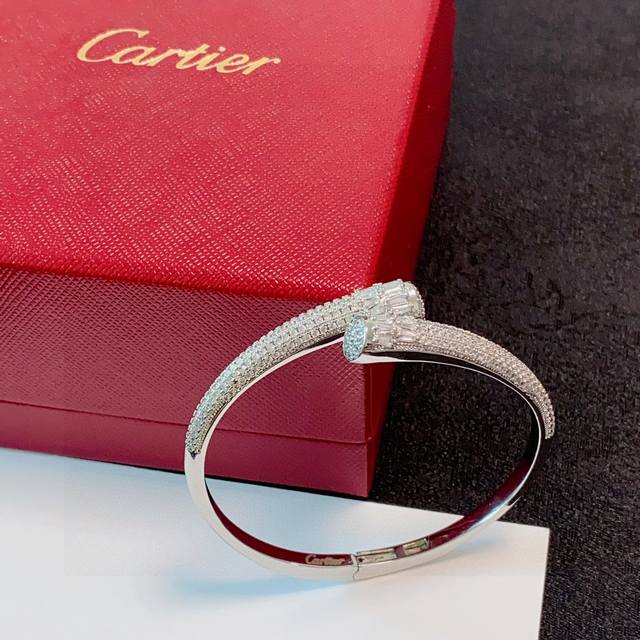 Cartier Cartier official website latest release of the hottest full diamond nail