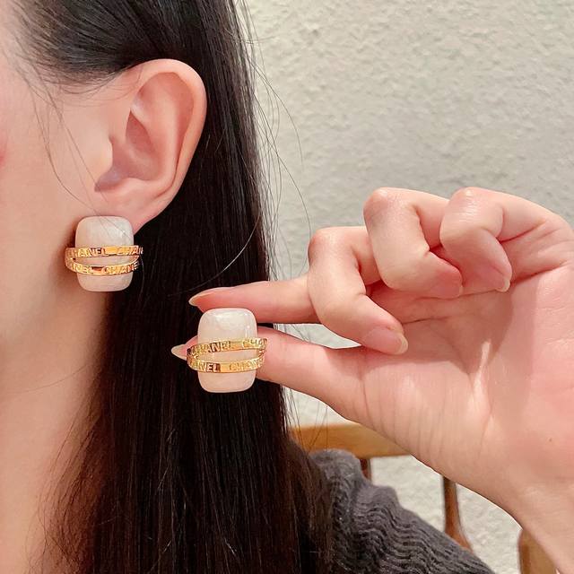 Chanel Chanel vintage earrings. Chanel's styles really need no introduction. Eac