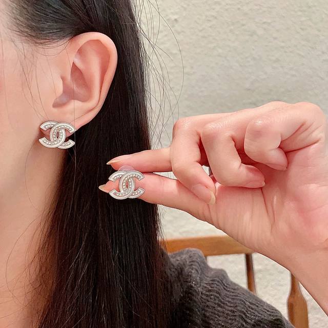 Chanel Chanel vintage earrings There is really no need to introduce the styles o
