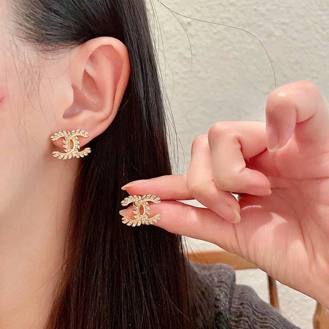 Chanel Chanel vintage earrings. Chanel's styles really need no introduction. Eac