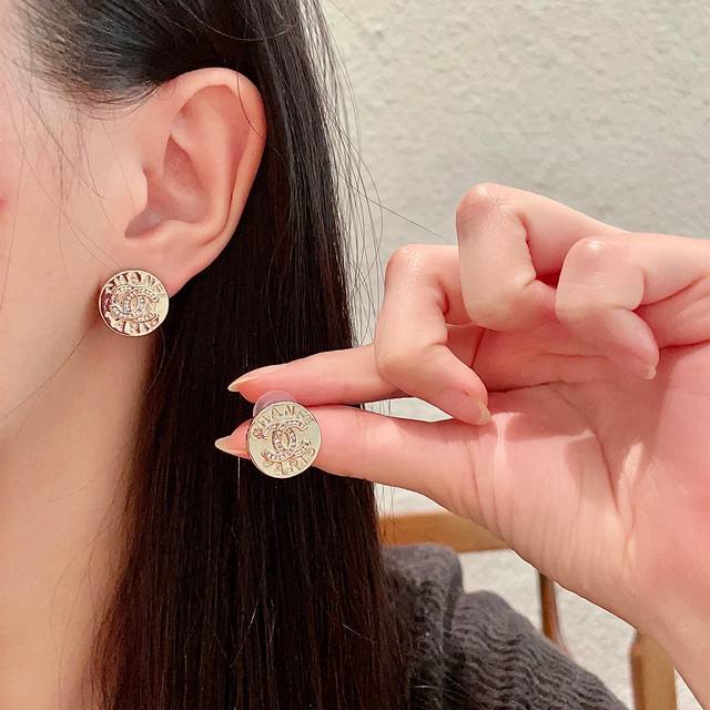 Chanel Chanel vintage earrings. Chanel's styles really need no introduction. Eac