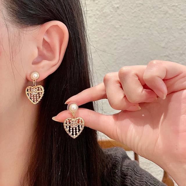 Chanel Chanel vintage earrings. Chanel's styles really need no introduction. Eac