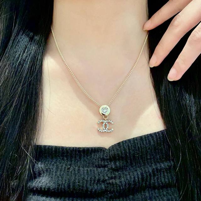 Chanel Chanel vintage letter necklace Xiaoxiang