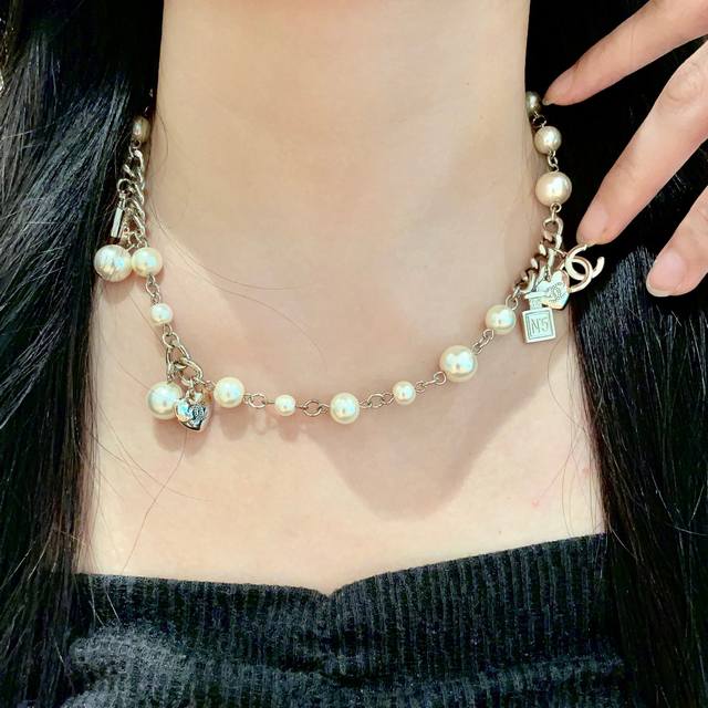 Chanel Chanel vintage letter necklace Xiaoxiang