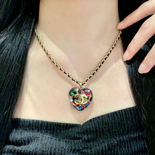 Chanel Chanel vintage letter necklace Xiaoxiang's styles really need no introduc
