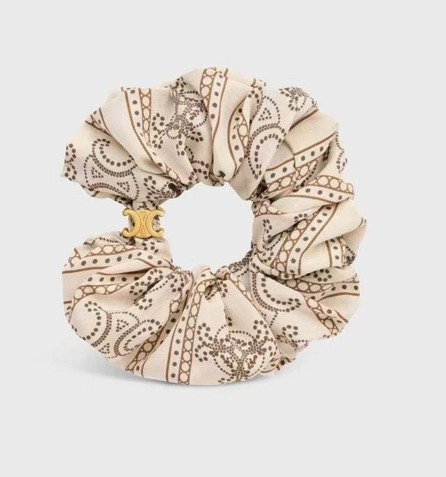 Celine's latest spring and summer hair band is super chic, elegant and fashionab
