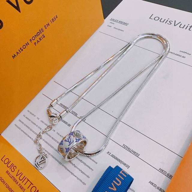 Louis Vuitton Lv necklace original goods, new model from the counter, retro fash