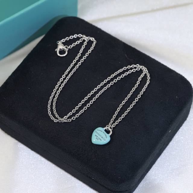 Blue Heart Necklace Tiffany&Co. Heart Necklace This series is the main model in