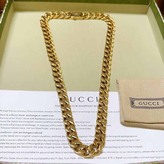 Luxury Gucci necklace, the latest chain, with a higher grade, the same as the ce